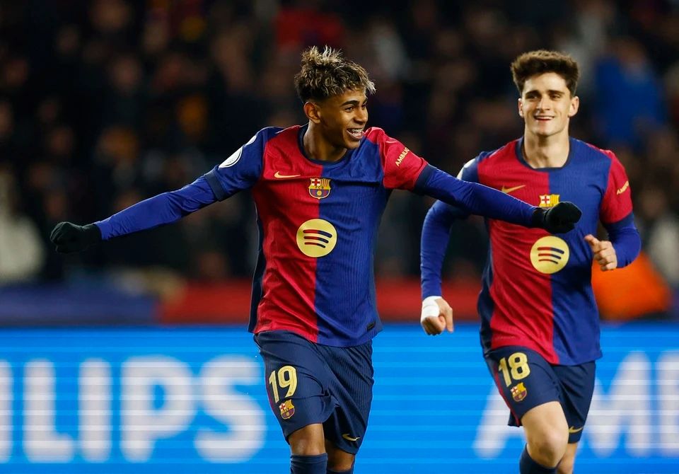 C罗进入国家队后葡萄牙12届大赛全勤，此前总共仅参加6届大赛